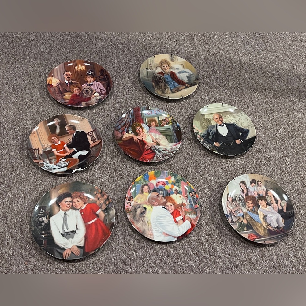 “Annie” Movie Collector Plates- Edwin Knowles- Set of 8- RARE SET